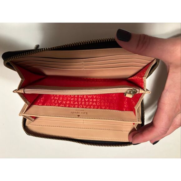 Kate Spade Wallet - Picture 3 of 3